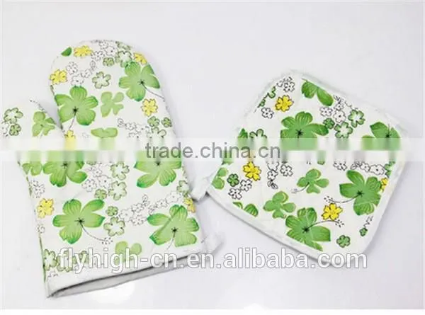 Fashion Embroidered Cotton Oven Glove/oven Mitt photo-3
