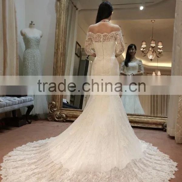 Long Sleeve Vintage Wedding Dress photo-3