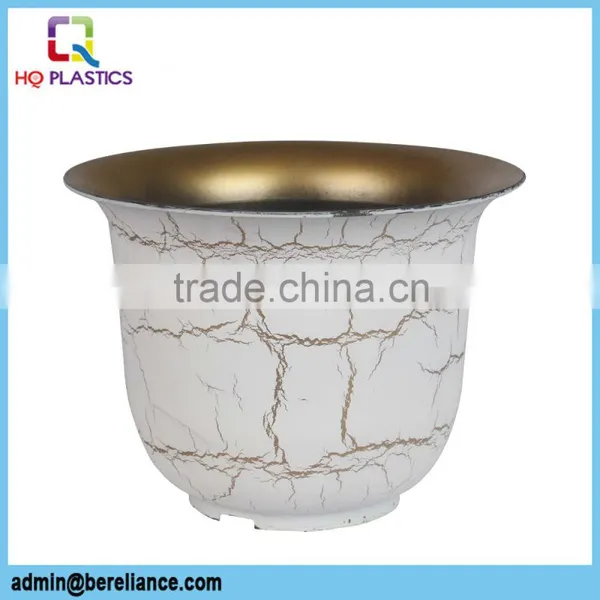 Leisure Planter Pots Self Watering Planter