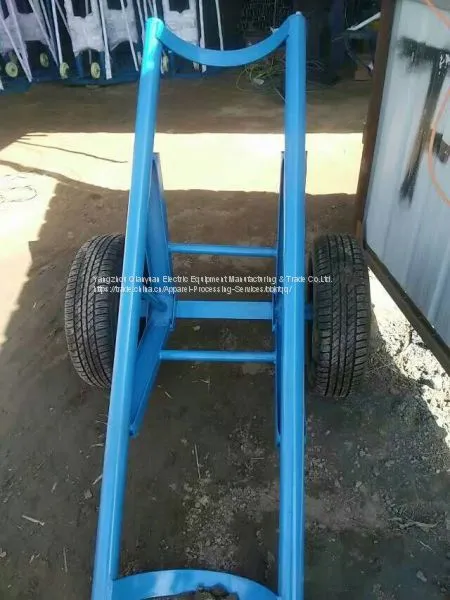 Автомобиль для перевозки бетонных столбов photo-3