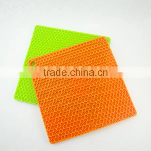 Eco-Friendly Square Silicone Cellular Place Mats photo-4