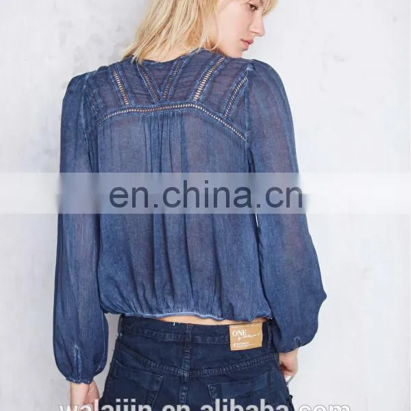 Lace Trimed Long Sleeve Woman Surplice Woven Top photo-4