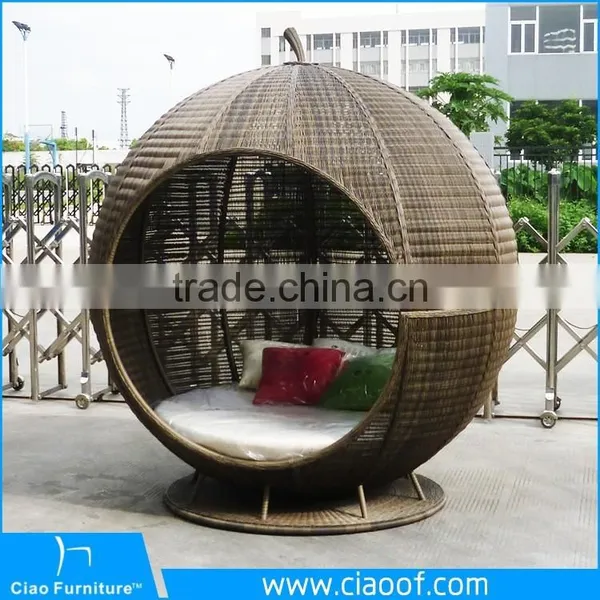 Luxury Hotel Leisure Apple Shape Synthetic Rattan Sunbed / Outdoor Sunbed photo-4