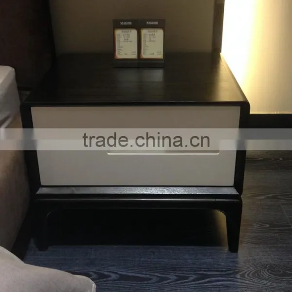 Designer Fashion Style Modern Nightstands For Bedside Table With Wood Legs