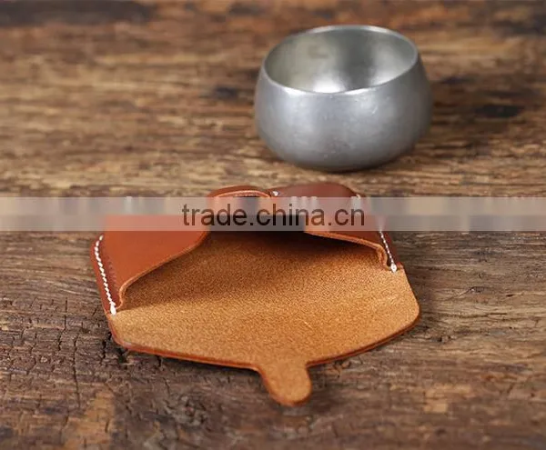 China Leather Products OEM/ODM Accepted Handmade Leather Name Card Holder Leather Coin Purse photo-5