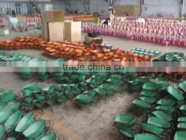 Convenient Cheap and Good Quality Metal Cart Planter photo-2