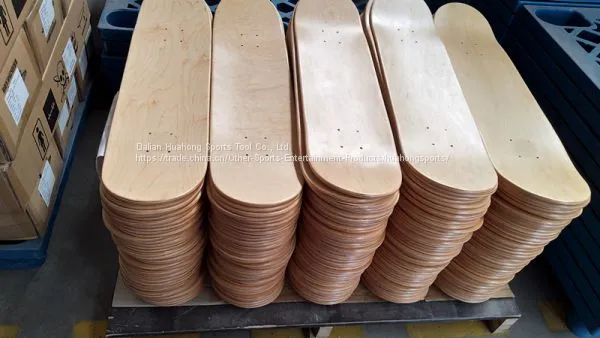HD-S04 HUAHONG Wholesale Canadian Maple Wooden Skateboard Decks photo-2