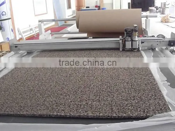 Carpets/Rug/Mats and Felt Automatic CNC Cutting Machine With Oscillating Knife photo-3