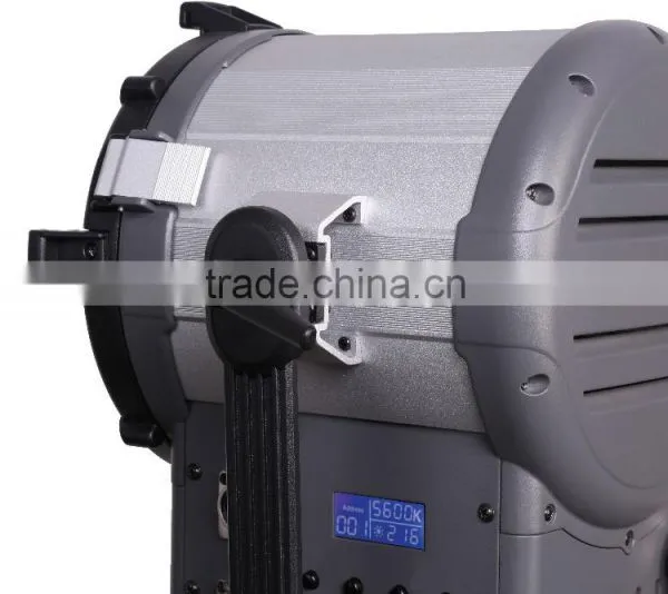 Menik SR-2000B 200W Focus and Color Temperature Adjustable Fresnel Lens LED Spotlight photo-4