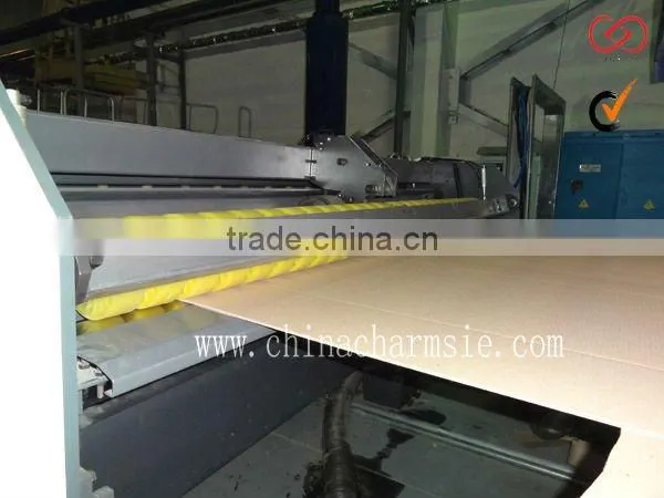 GIGA LXC Different Size Corrugated Cardboard NC Cutoff Box Machine photo-3