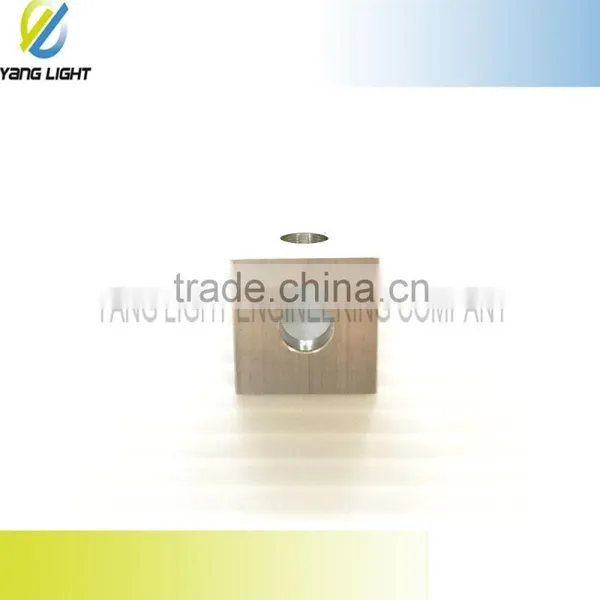 Made in Taiwan CNC Mouldules Corner Connector Angle Triangle Aluminium Corner Connector photo-5
