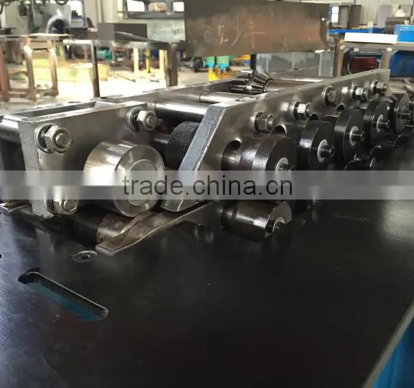 Multifunction Pittsburgh Lock Forming Machinery Used for Making Pipe photo-3