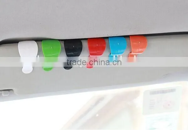 Plastic Auto Sunglass Clip and Memo Clip Holder photo-3
