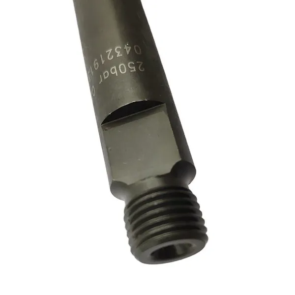 OEM BFM1013 Diesel Engine Fuel Injector Nozzle 02112960 photo-2