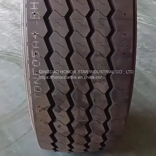 China Truck Tires 425/65R22.5 315/80R22.5 Tire Factory