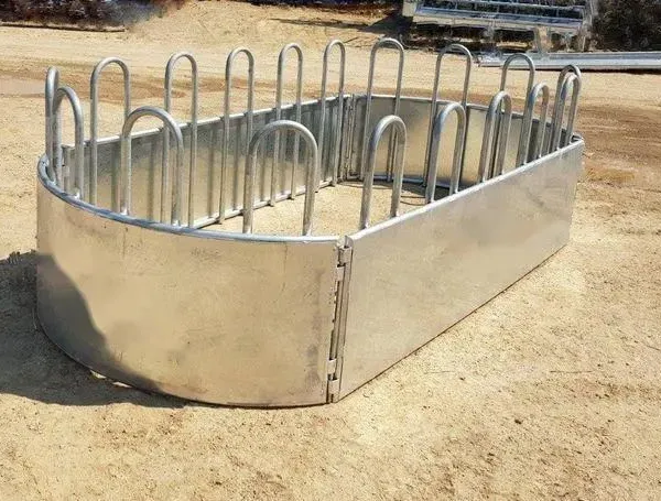 Steel Bale Loop Top Handing Equipment Portable Cattle Horse Feeder With Roof Animal Feeders photo-6