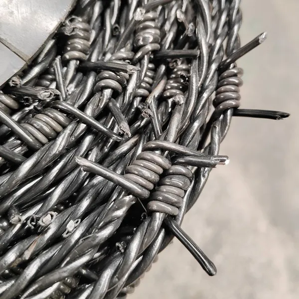 High-Security Galvanized Concertina Razor Barbed Wire Roll for Maximum Protection