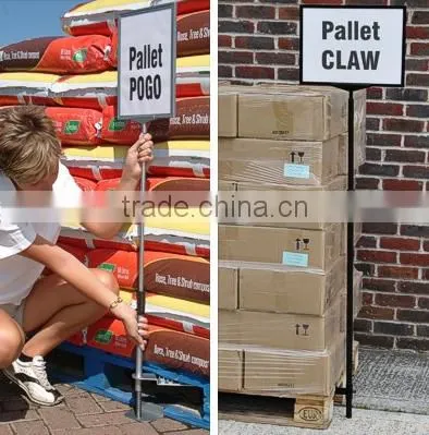 Display of POS Material for Products Displayed on Pallets