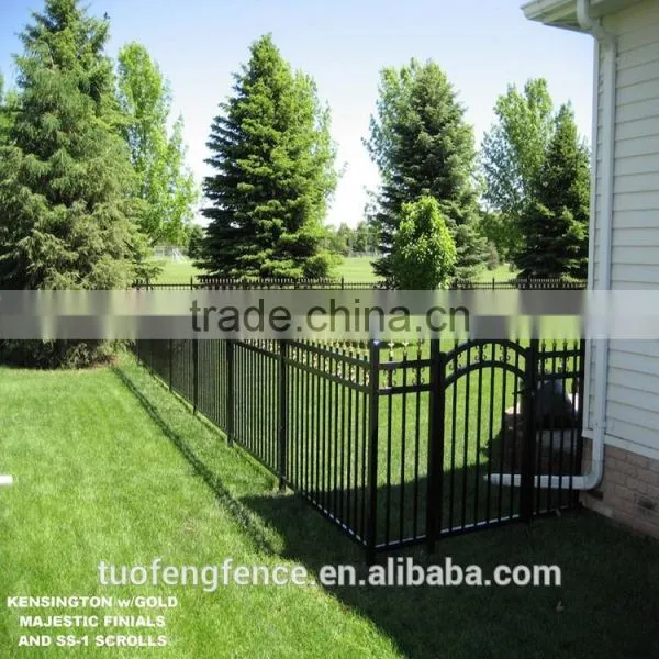 Custom Height and Colors Commercial Turfed Area Fence photo-4
