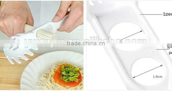 Wholesale Stock White Platic Sawtooth Noodle Ladle photo-5