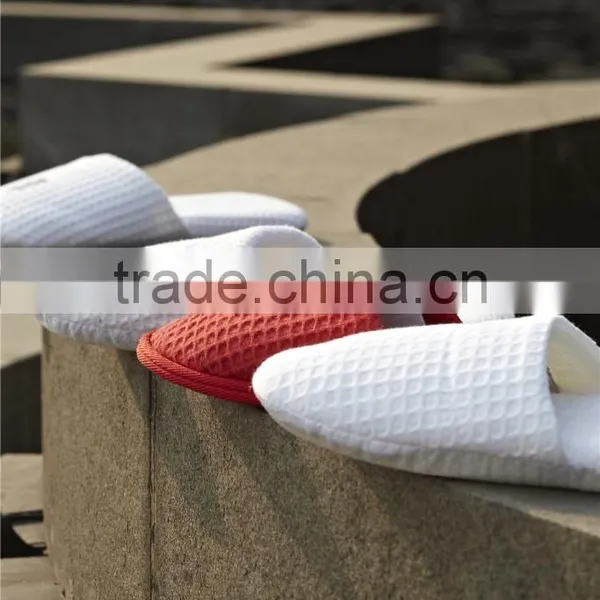 Wholesale Cheap EVA Sole Waffle Hotel Indoor White Slipper With Logo photo-2