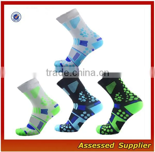 FXS158 Cheap Wholesale Custom Sports Cycling Socks Running Socks photo-4