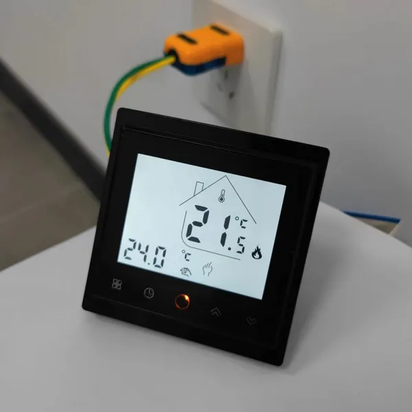 Fashionable Design Intelligent Touch Screen Adjustable Temperature Control Smart Thermostat for Floor Heating photo-2