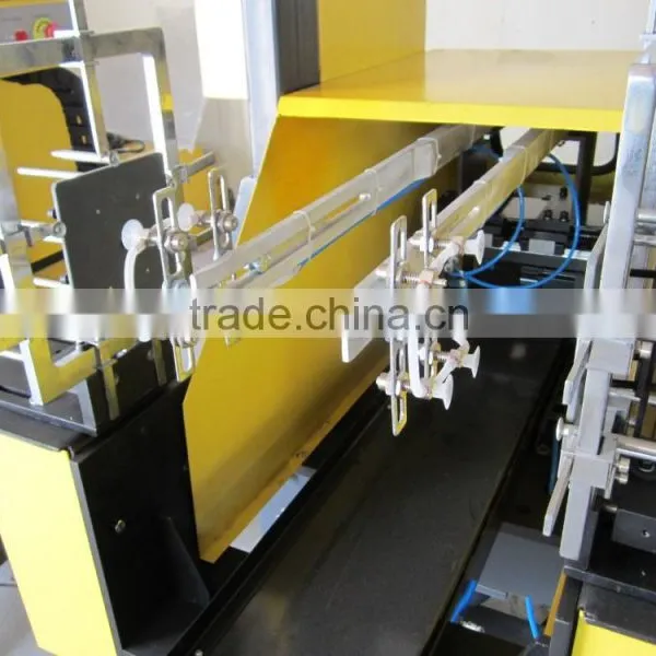 Automatic Double Station in Mould Labeling for Blow Moulding Machine photo-3
