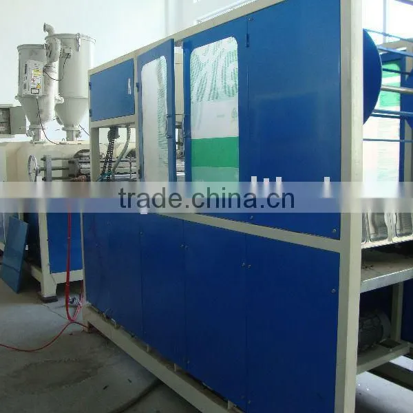 Plate molding machine