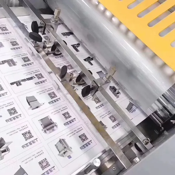 Shanghai Xiangbao XB-V20TSF Hydraulic Automatic Laminating Machine photo-2