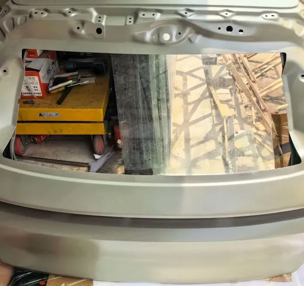 Li Auto Trunk Lid photo-2