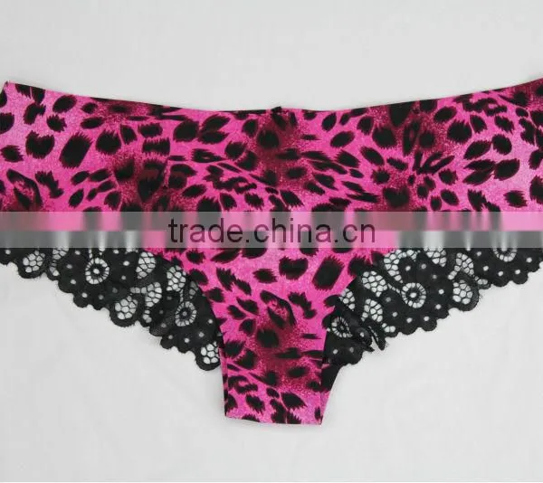 Lace Bonded Sexy Mature Women Panties photo-3