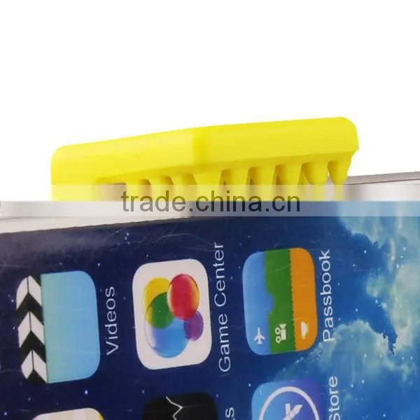 Trending Multiple Mobile Phone Sticker Holder Car Mobile Phone Holder photo-6
