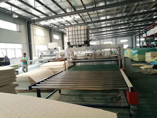 GE-ZN1 Intelligent Glue Rolling Machine Foam Sheet Glue Laminating Machine photo-3