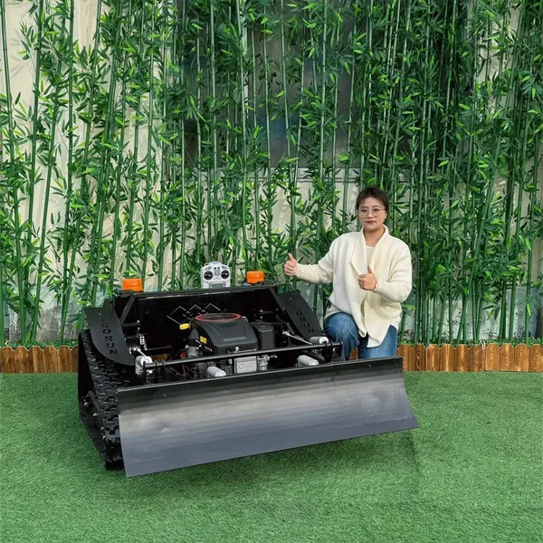VTLM800 Year-Round Multipurpose Tool Carrier RC Mower with Detachable Snow Blade 9.2kW 452cc Engine 800mm Cut for 4-Season Use