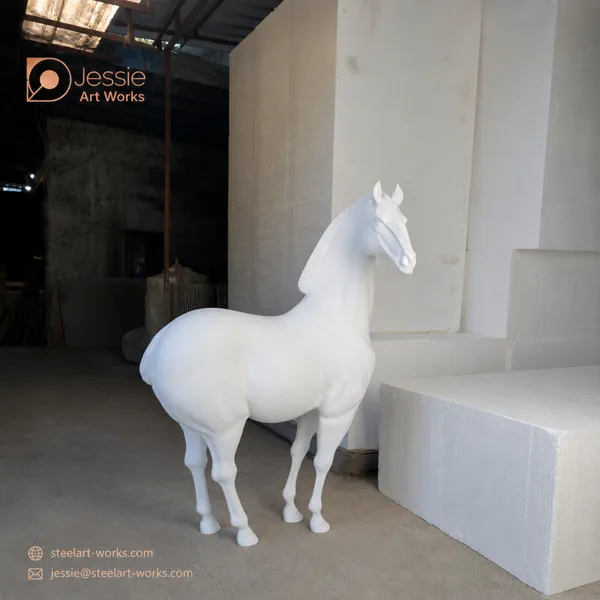 Pop-Up Store Sculpture Display photo-4