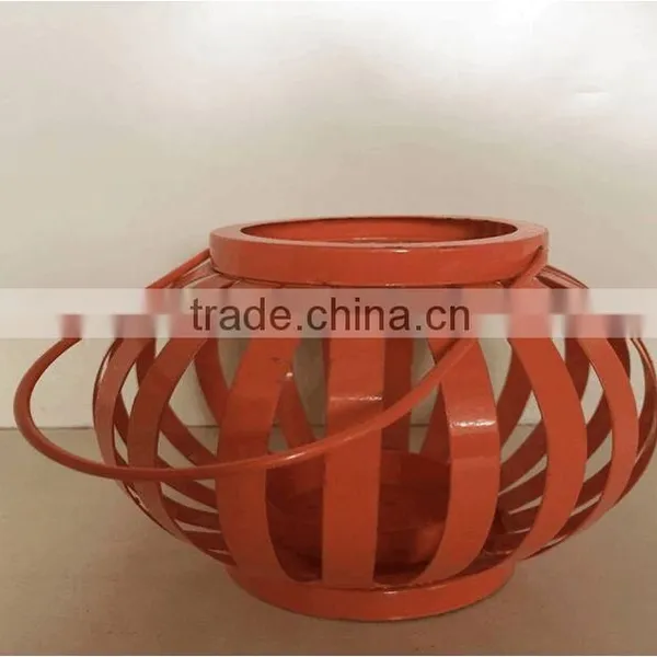 China Factory Hanging Metal Candle Holder and Lantern Home Decoration