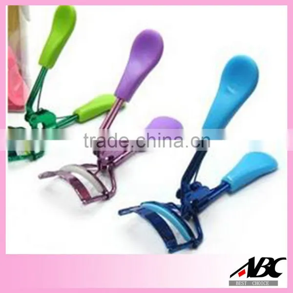 Wholesale Mini Eyelash Curler With Soft Handle photo-6
