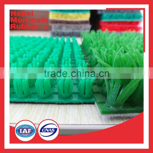 Competitive Price Model Plastic Grass Mat photo-3