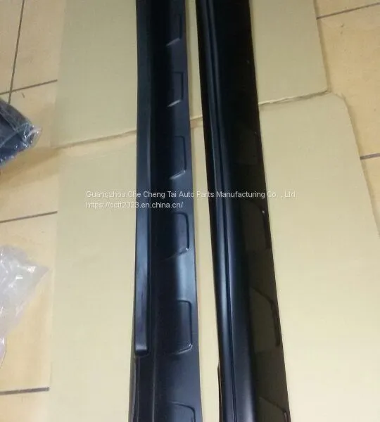 Infiniti Car Surrounded by the 09-11 Front-rear Corner Skirt, the Appearance of Wholesale Surrounded by Pieces