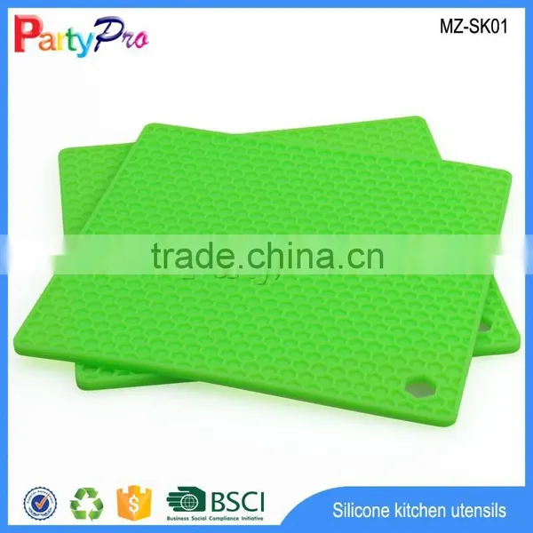 2015 New China Supplier Promotion Product, Eco-friendly, FDA and LFGB Certificated, Colorful Silicone Pot Holder photo-2