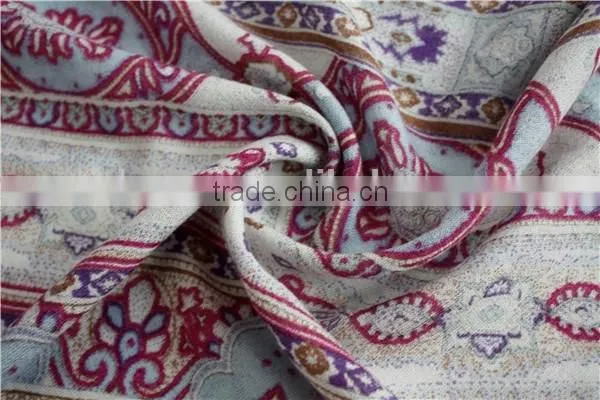 2015 Latest Classical Floral Print Wool Scarf photo-6