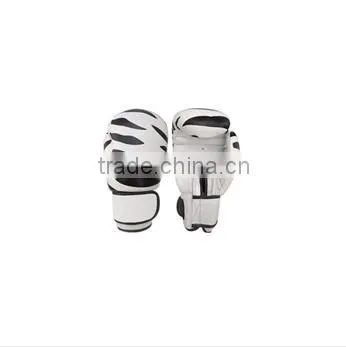 2015 New Designed Fashion Boxing Gloves photo-6
