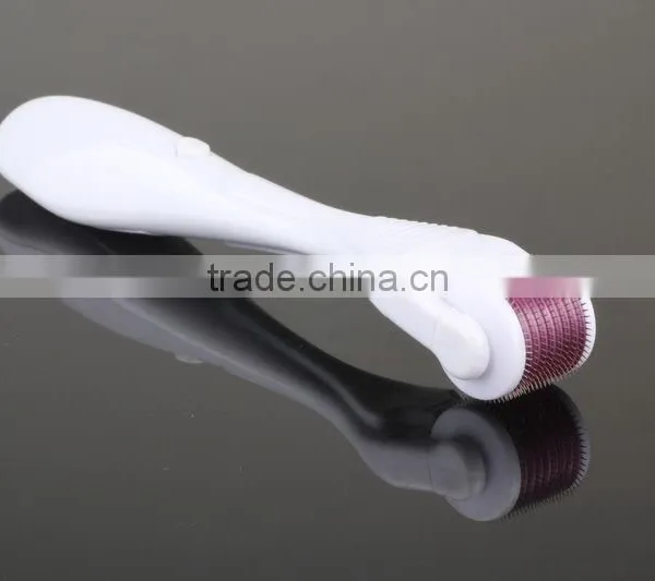 NL-601 Newlife Hot Sale LED Vibration Derma Roller With 540 Needles LED Titanium Derma Roller photo-3