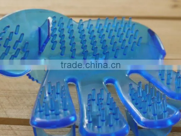 Cat Cleaning Product Massaging Glove photo-3