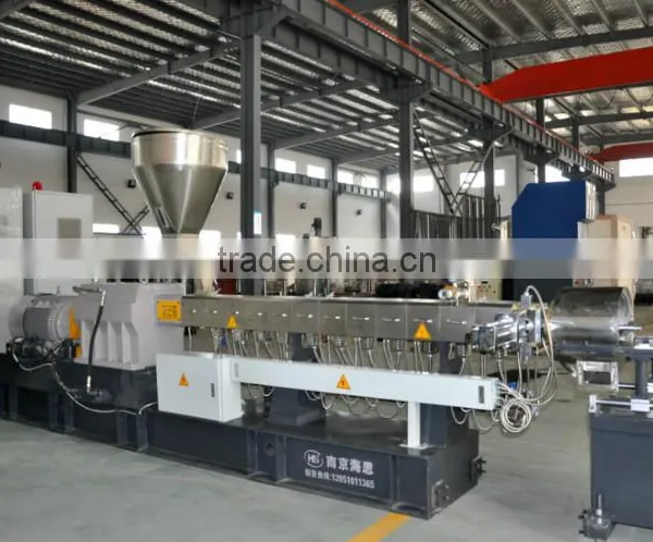 Black pp pe Calcium Carbonate Plastic Filler Masterbatch Granules Twin Screw Extruder photo-3