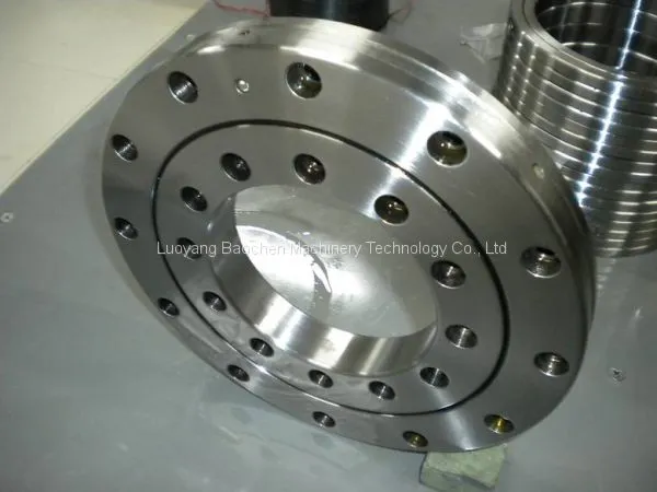 RE25040UUCC0P5 250*355*40mm Crossed Roller Bearings,china Harmonic Drive Reducer Suppliers photo-2