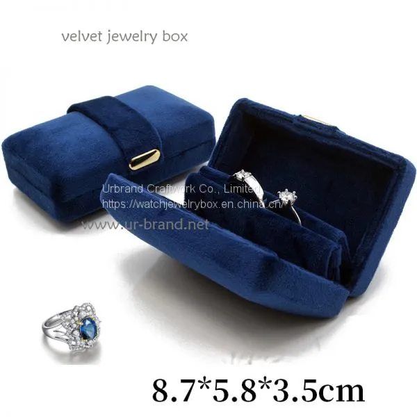 New Velvet Ring Box Pendant Storage Flannel Box Portable Mini Travel Jewelry Box photo-3