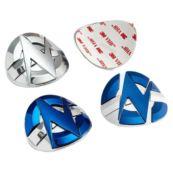 Qualitativ angepasstes Metalllogo mit glatter Oberflächenbehandlung und 3D-Kunstwerk für Kleidung, Schmuck, Glasflaschen usw.