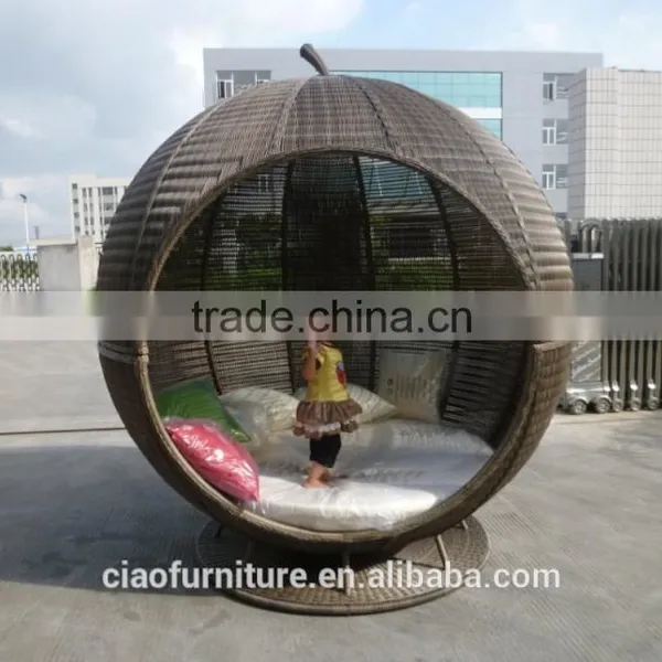 Round Daybed Cheap Outdoor Rattan Day Bed photo-5